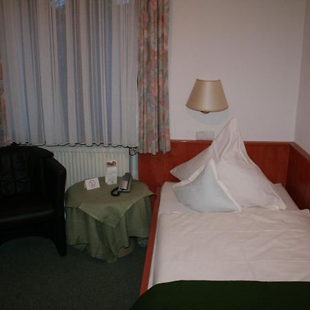 Haus Von Der Heyde Hotel Iserlohn Bagian luar foto