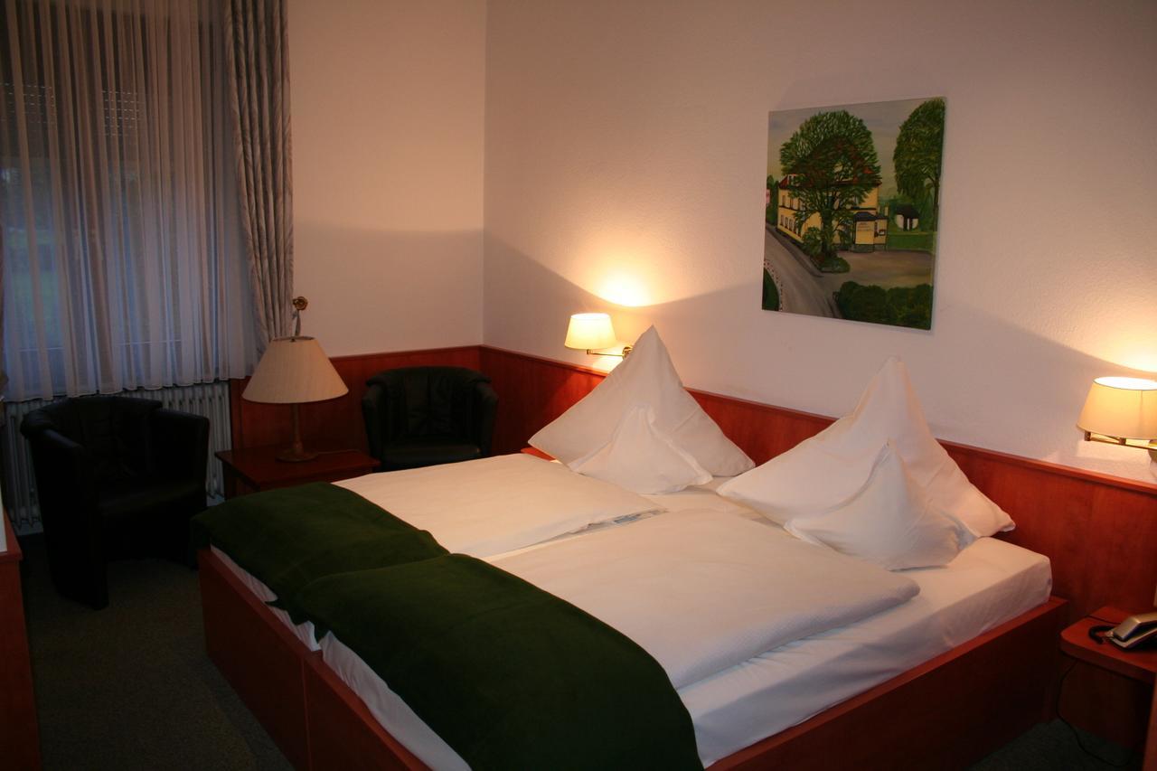 Haus Von Der Heyde Hotel Iserlohn Bagian luar foto